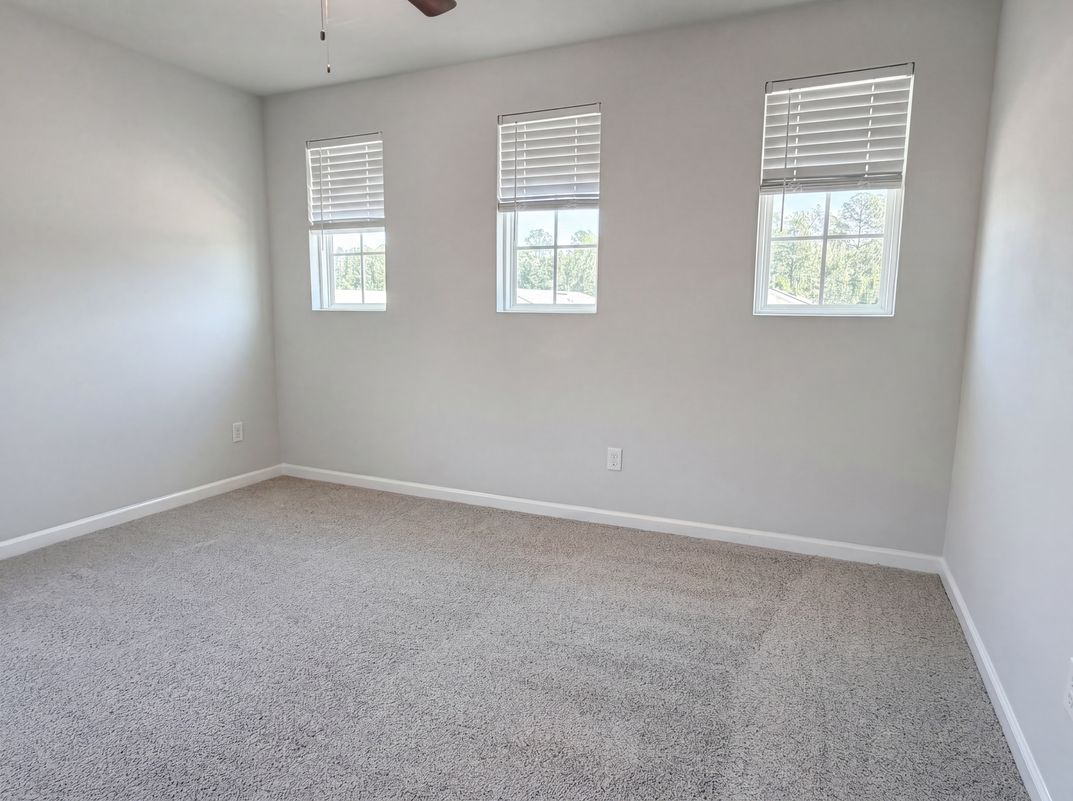 Photo 12 of 25 of 95443 Woodbridge Pkwy, Fernandina Beach, FL