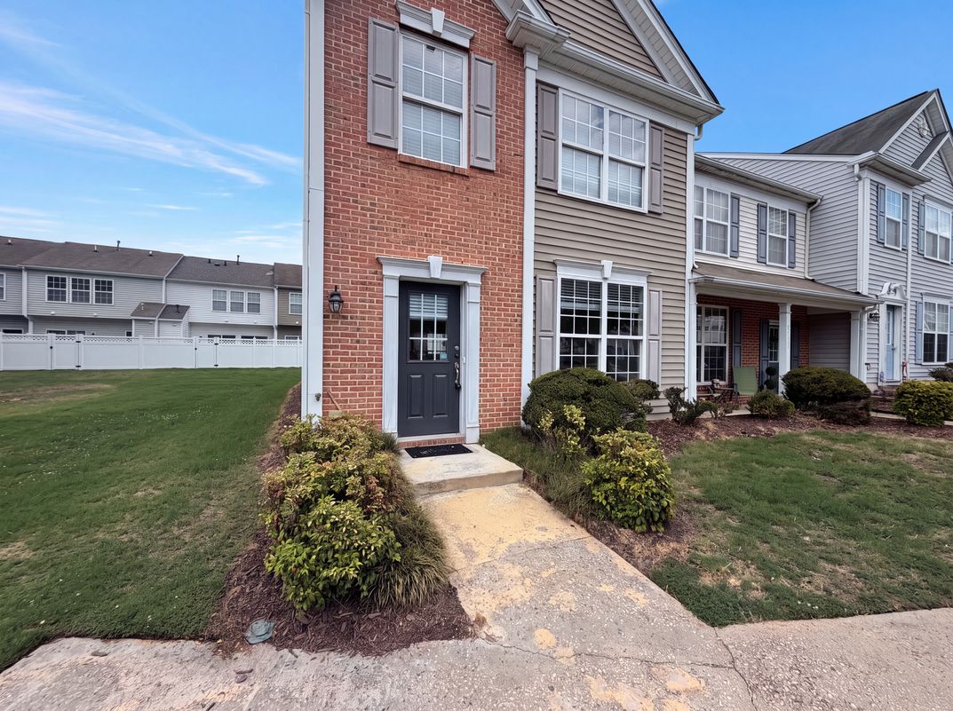 Photo 14 of 17 of 5111 Brooke Lauren Ln, Raleigh, NC