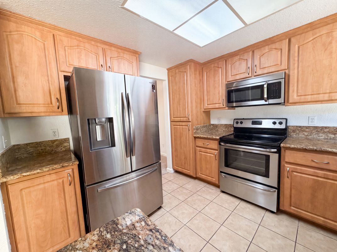 Photo 7 of 29 of 7431 Garden Gate Dr, Citrus Heights, CA