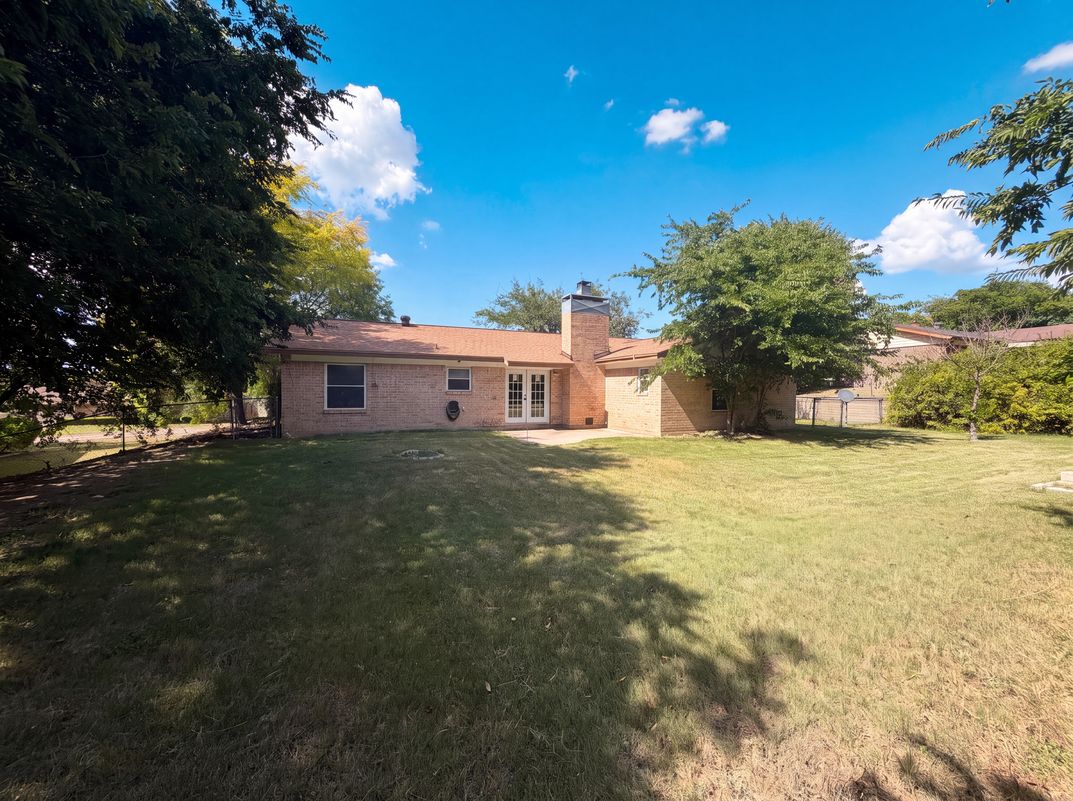 Photo 5 of 16 of 908 Laurie Ln, Copperas Cove, TX