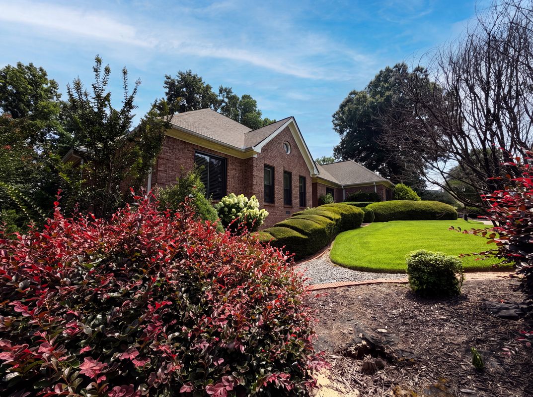 Photo 13 of 39 of 135 N Clublands Ct, Johns Creek, GA