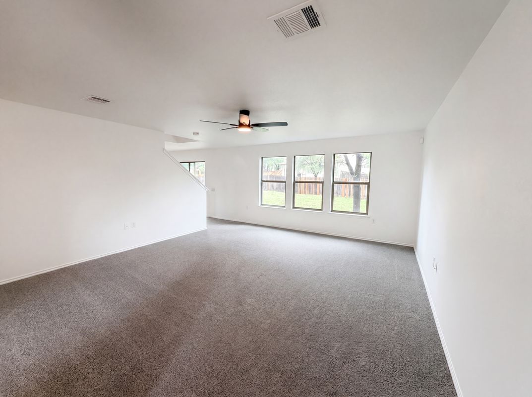 Photo 3 of 20 of 5406 S Hearsey Dr, Austin, TX