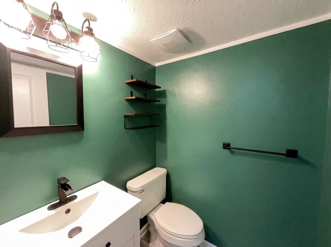 Photo 9 of 22 of 32847 Redwood Blvd, Avon Lake, OH