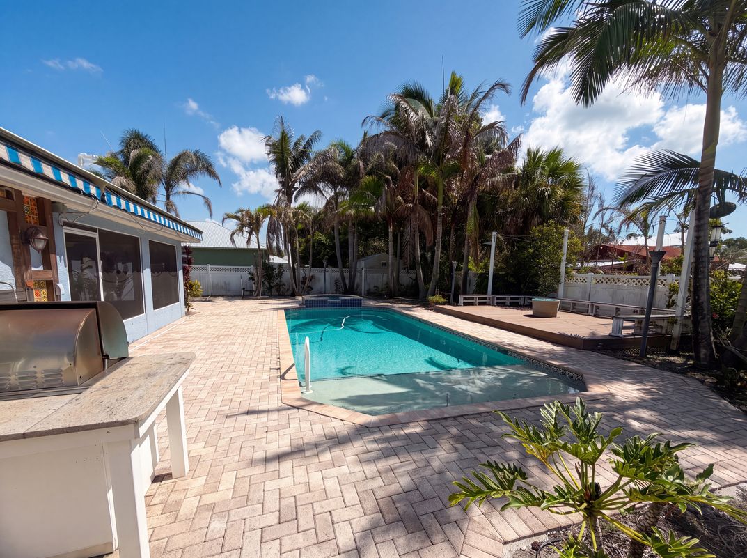 Photo 31 of 33 of 2902 Serenity Cir S, Fort Pierce, FL