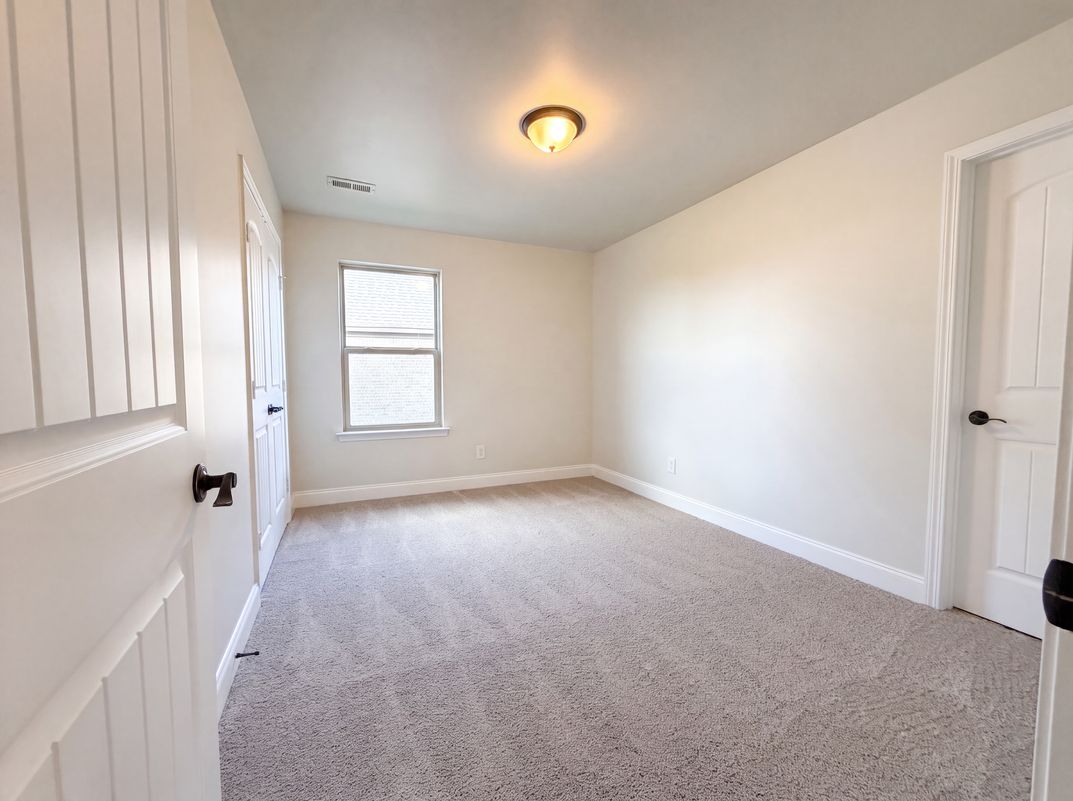 Photo 10 of 21 of 137 Ferdinand Dr, Gallatin, TN