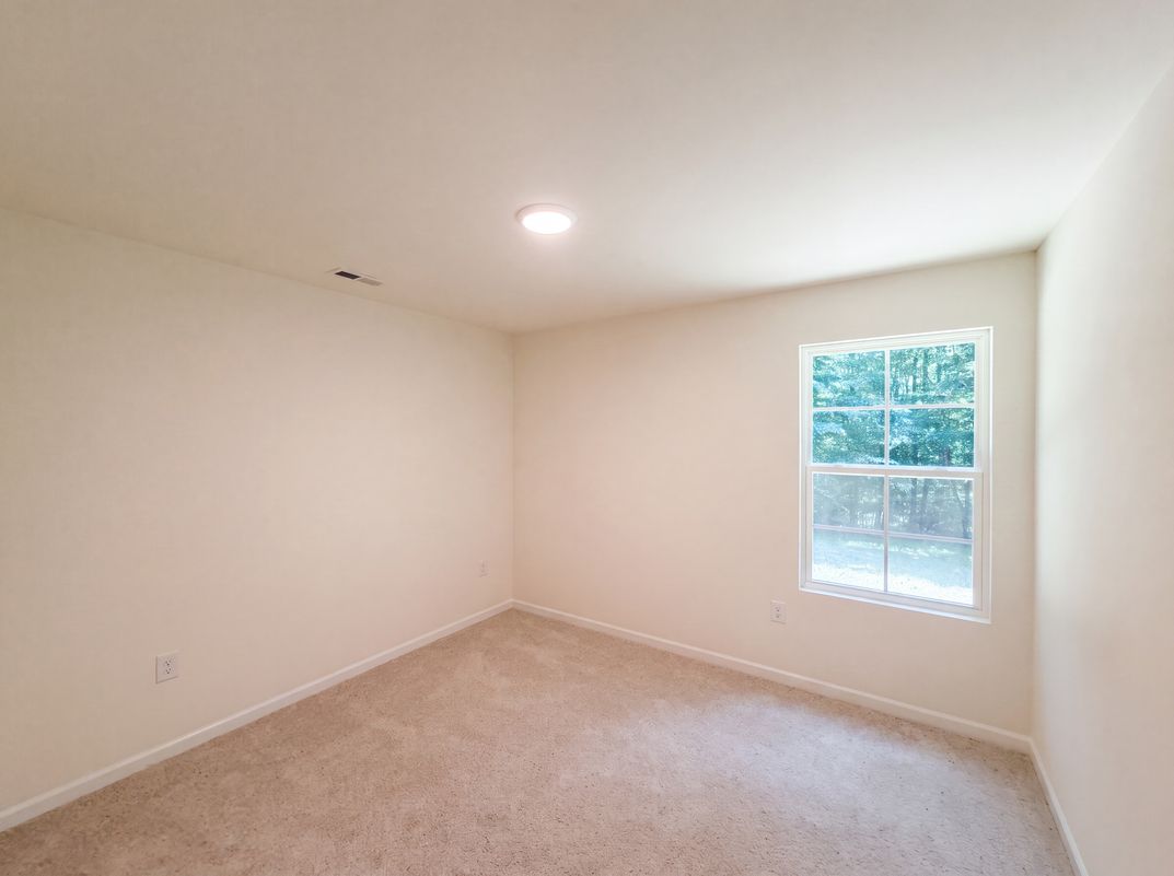 Photo 10 of 16 of 25 Beechnut Ct, Franklinton, NC