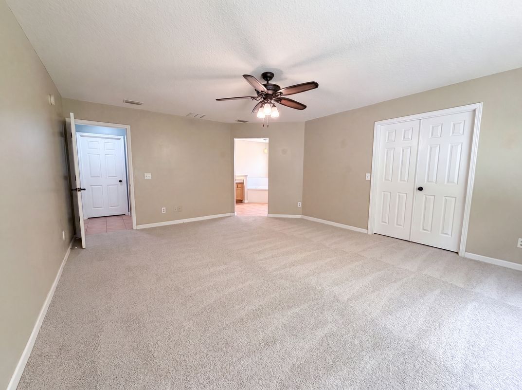 Photo 4 of 23 of 2775 Ravines Rd, Middleburg, FL
