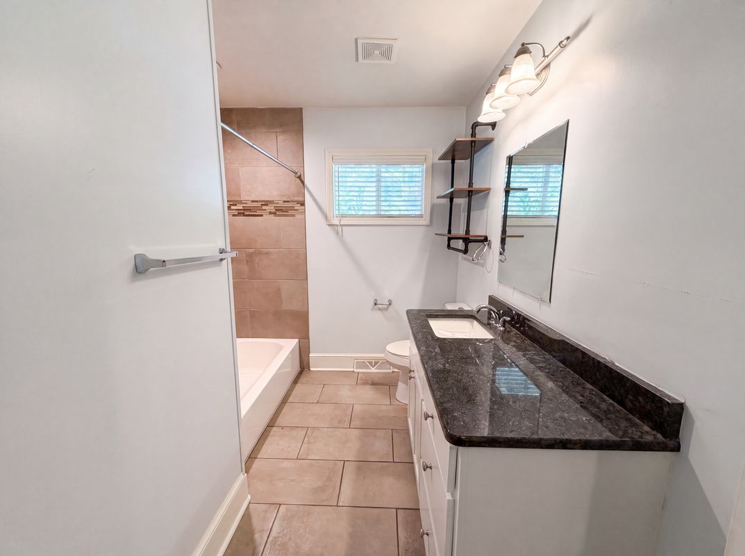 Photo 12 of 19 of 1605 Auten Rd, Gastonia, NC