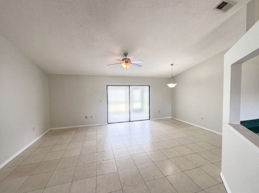 Photo 7 of 25 of 103 Dulverton Way, Kissimmee, FL