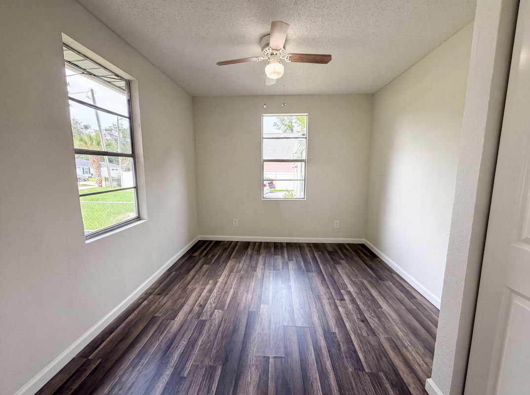 Photo 12 of 21 of 1340 Ottawa Ave, Jacksonville, FL