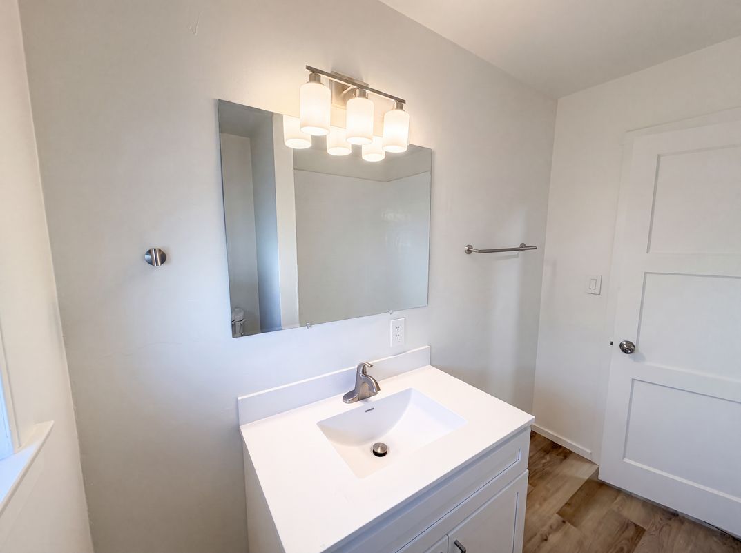 Photo 31 of 41 of 4601 Summit Way, Sacramento, CA