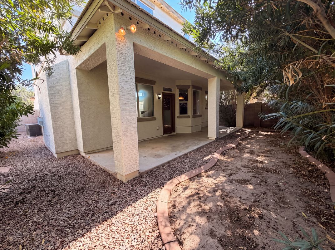 Photo 5 of 34 of 1214 E Frances Ln, Gilbert, AZ