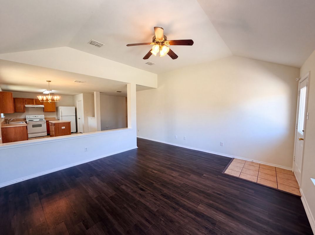 Photo 5 of 14 of 511 Brighton Ct, Wylie, TX