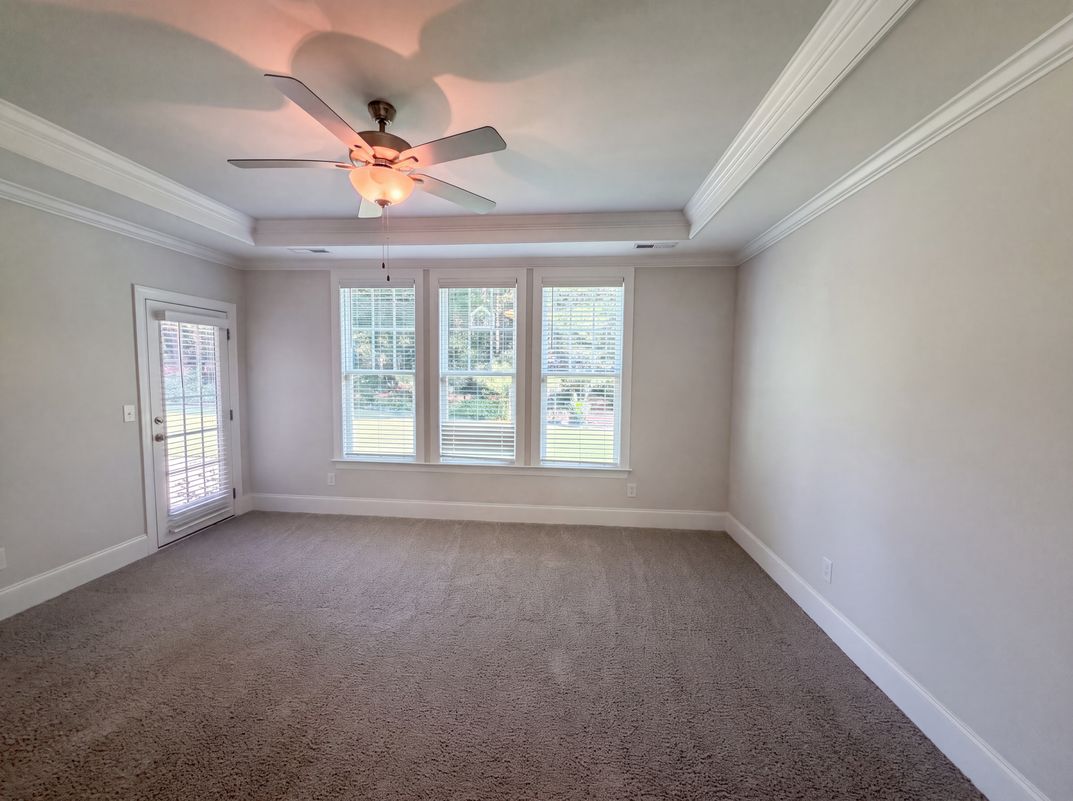 Photo 4 of 20 of 1279 Dairy Glen Dr, Fuquay Varina, NC