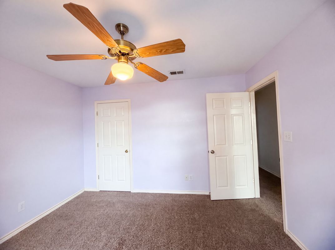 Photo 11 of 25 of 14925 Beal Dr, Corpus Christi, TX