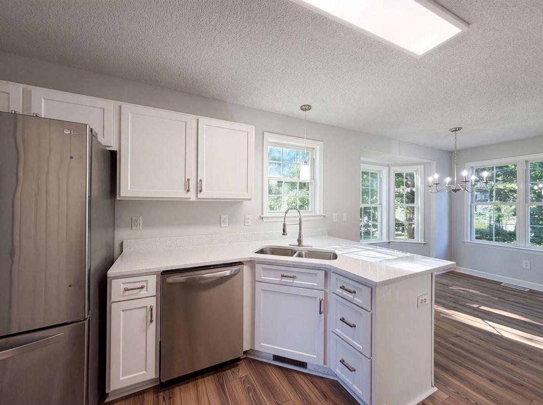 Photo 8 of 27 of 104 Kings Ct, Garner, NC