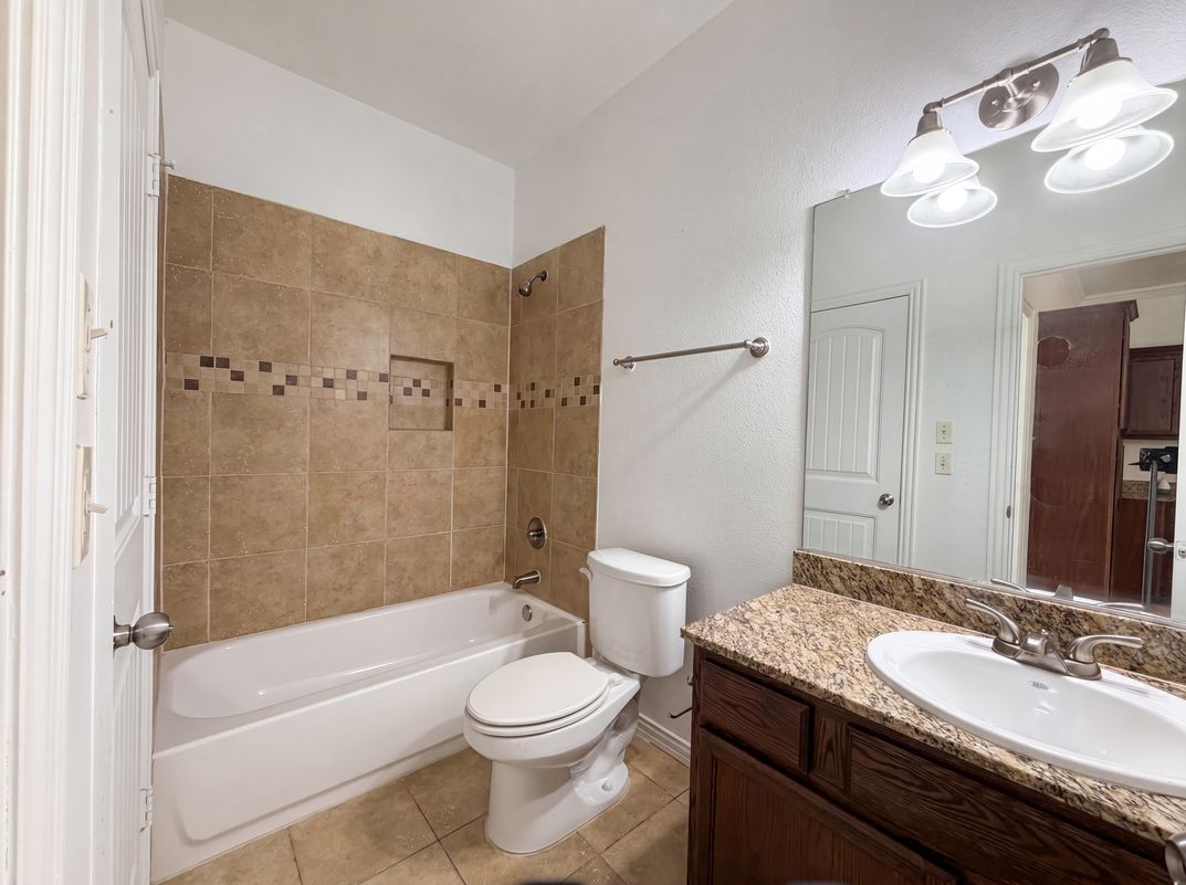 Photo 15 of 23 of 1524 Aldra Dr, Fort Worth, TX