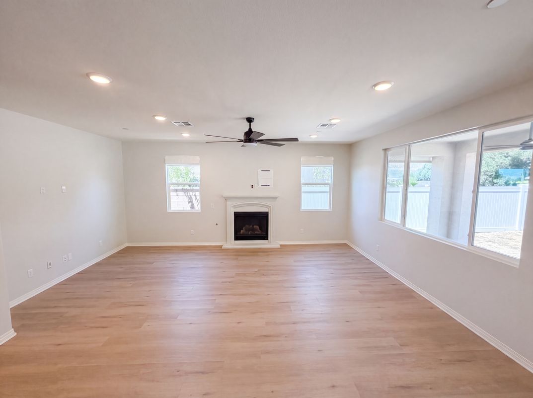 Photo 3 of 37 of 6593 Zion Way, Jurupa Valley, CA