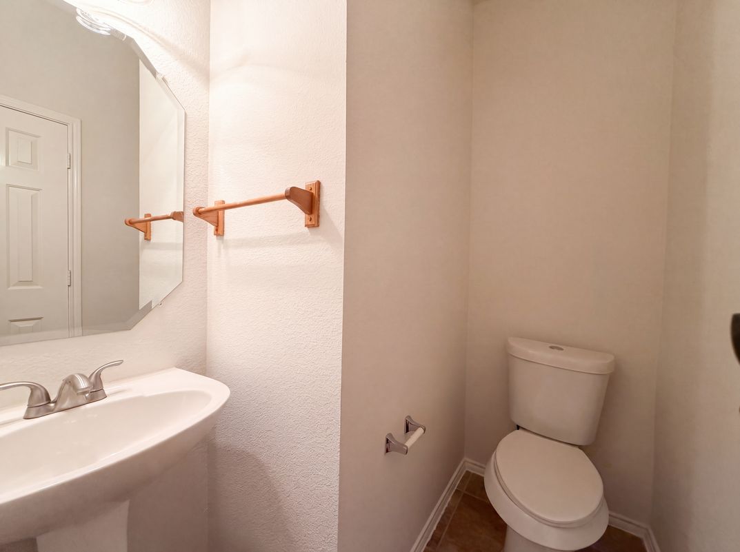 Photo 12 of 25 of 1756 Hidden Brook Dr, Grand Prairie, TX