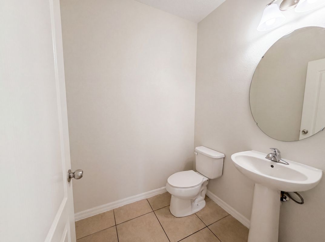 Photo 11 of 29 of 14207 Alistar Manor Dr, Wimauma, FL