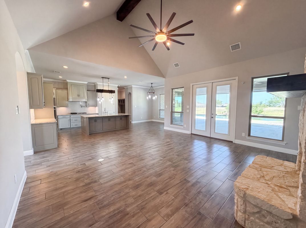 Photo 9 of 31 of 3608 Ridge Point Dr, Argyle, TX