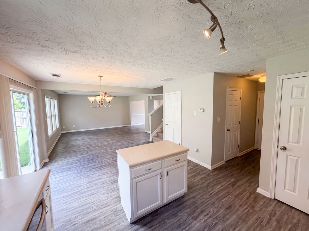 Photo 8 of 44 of 4636 Pine Acre Cir, Sugar Hill, GA