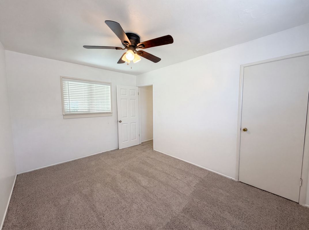 Photo 12 of 23 of 918 Harrison Ave, Lincoln, CA