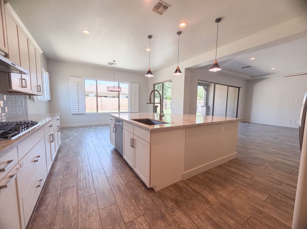Photo 9 of 21 of 7552 E Peralta Ave, Mesa, AZ