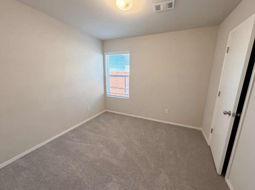 Photo 17 of 25 of 2308 Dillards Dr, Chickasha, OK