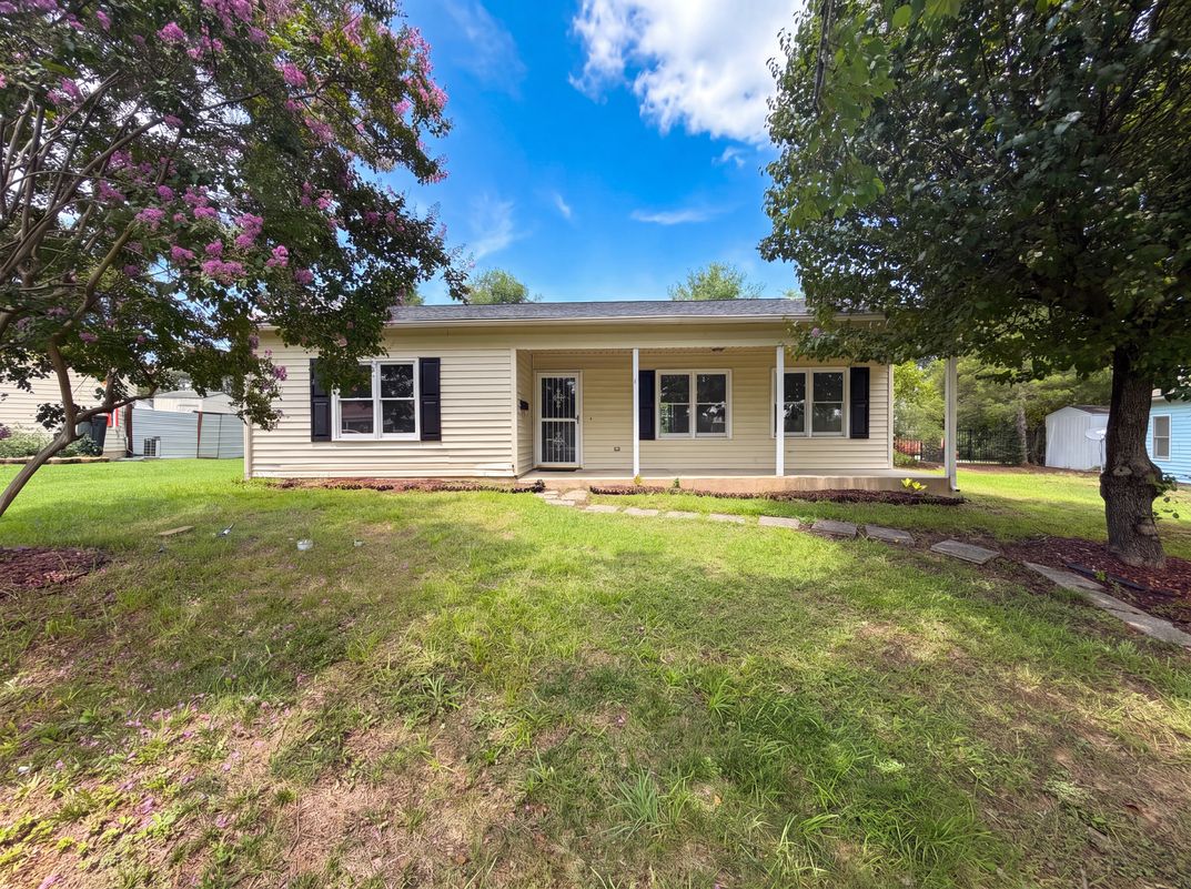 Property photo 1 of 4 Shirley Caesar Ct