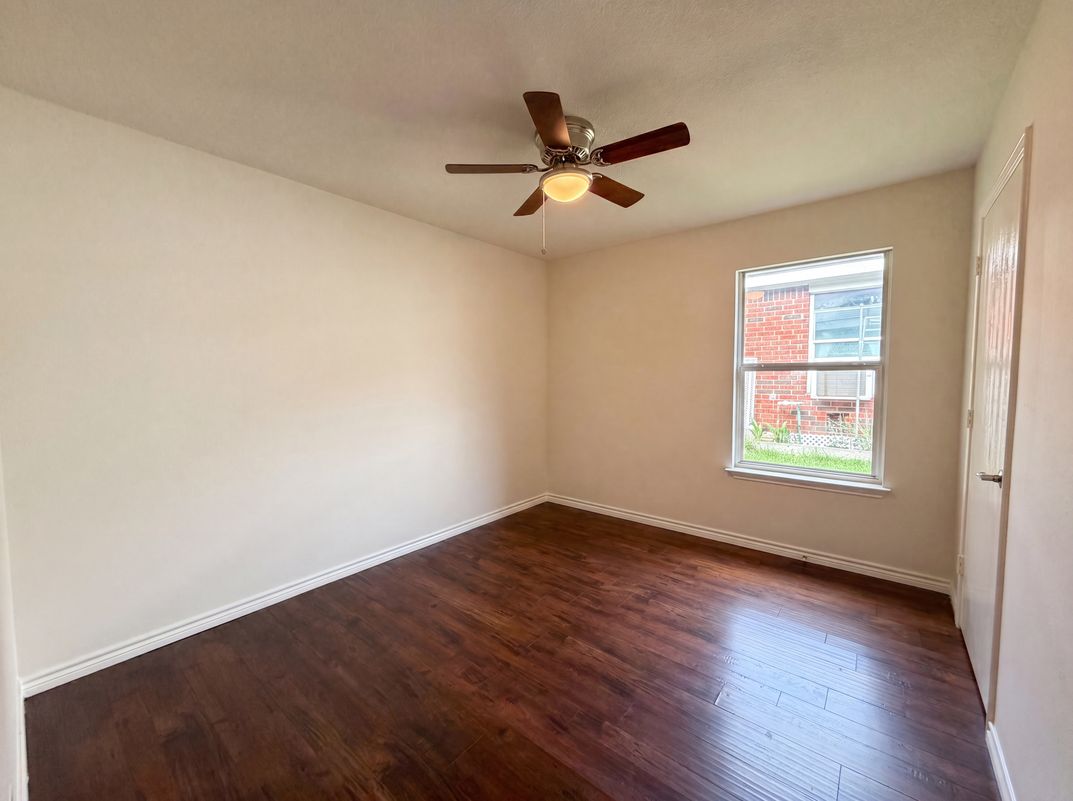 Photo 4 of 19 of 2324 Glenhaven Dr, McKinney, TX