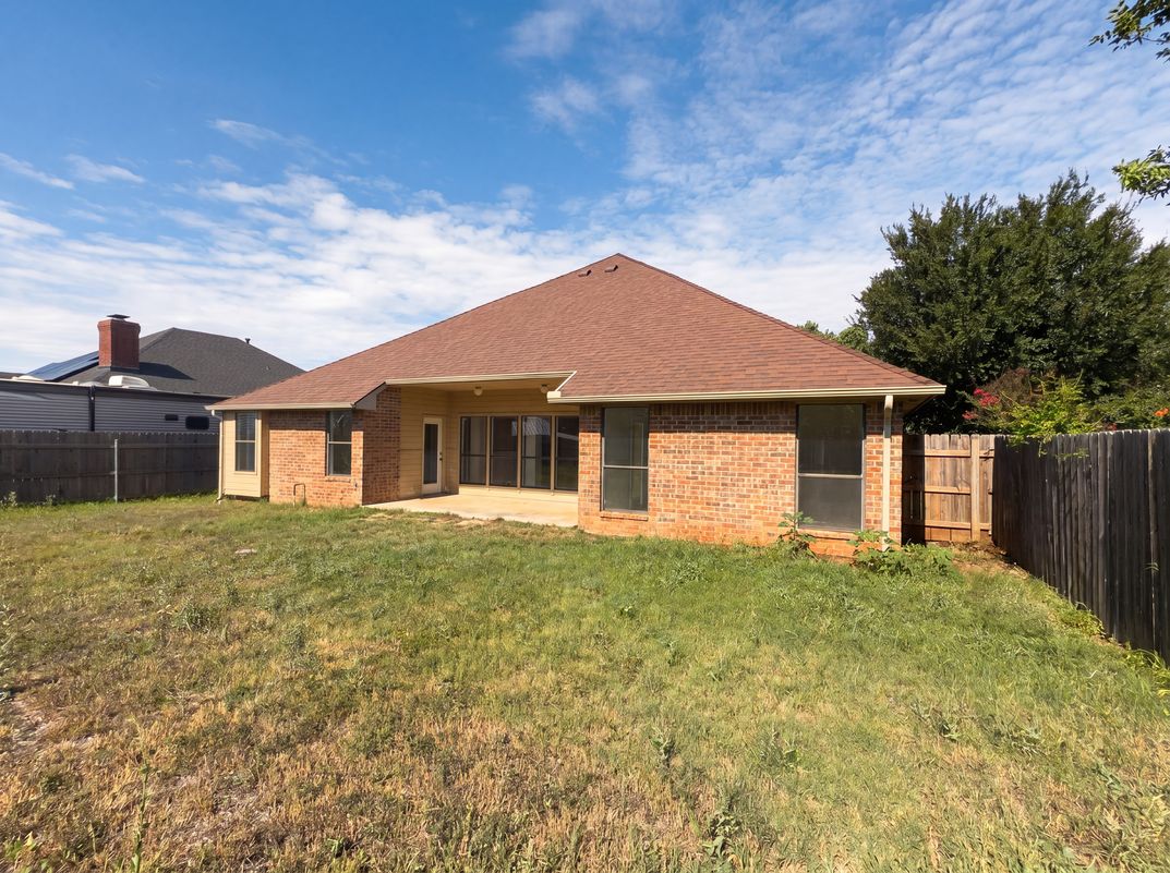 Photo 5 of 19 of 13104 Chadbrooke Pl, Oklahoma City, OK