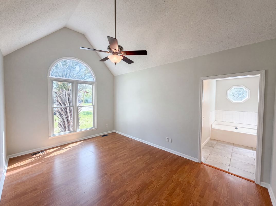 Photo 4 of 37 of 153 Courtney Oak Dr, West Columbia, SC