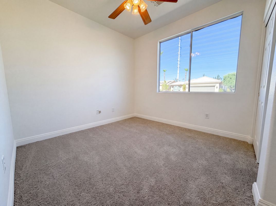 Photo 8 of 23 of 10228 Donde Ave, Las Vegas, NV