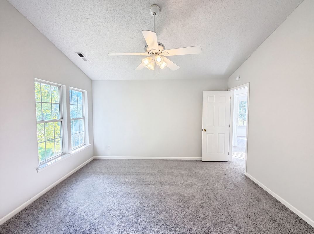 Photo 11 of 21 of 3016 Wyntree Ct, Matthews, NC