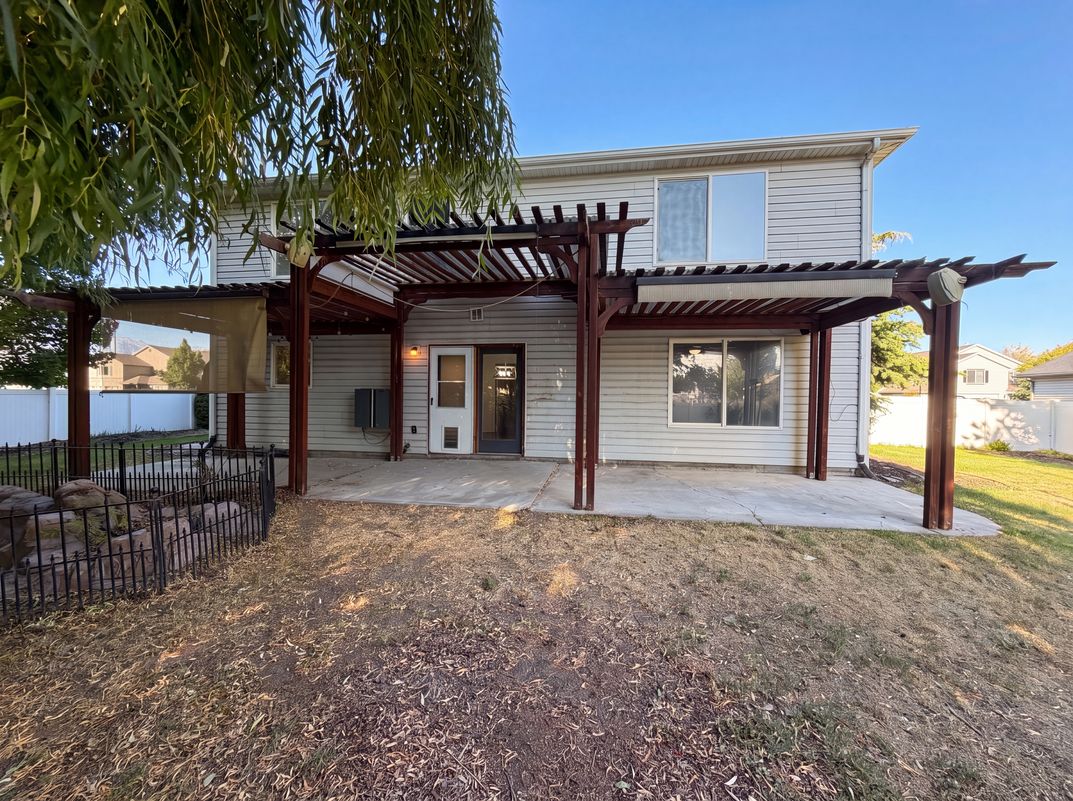 Photo 5 of 26 of 866 S 1580 W, Lehi, UT