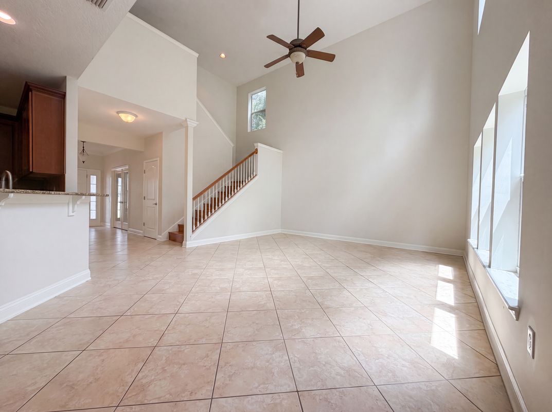 Photo 9 of 32 of 8331 Golden Bamboo Dr, Jacksonville, FL