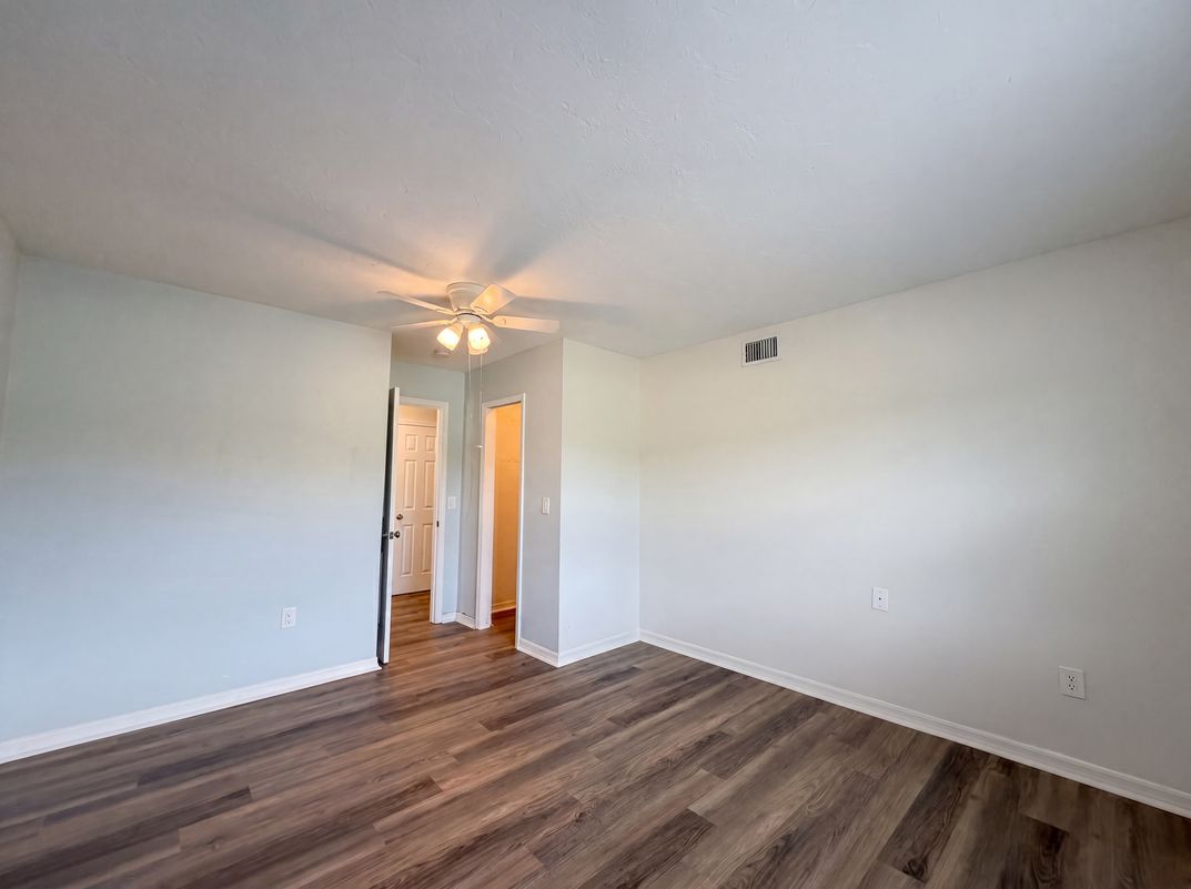 Photo 22 of 34 of 2805 105th St E, Palmetto, FL
