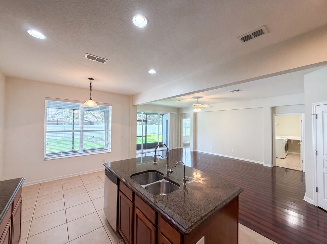 Photo 16 of 36 of 13228 Roskin Ln, Windermere, FL