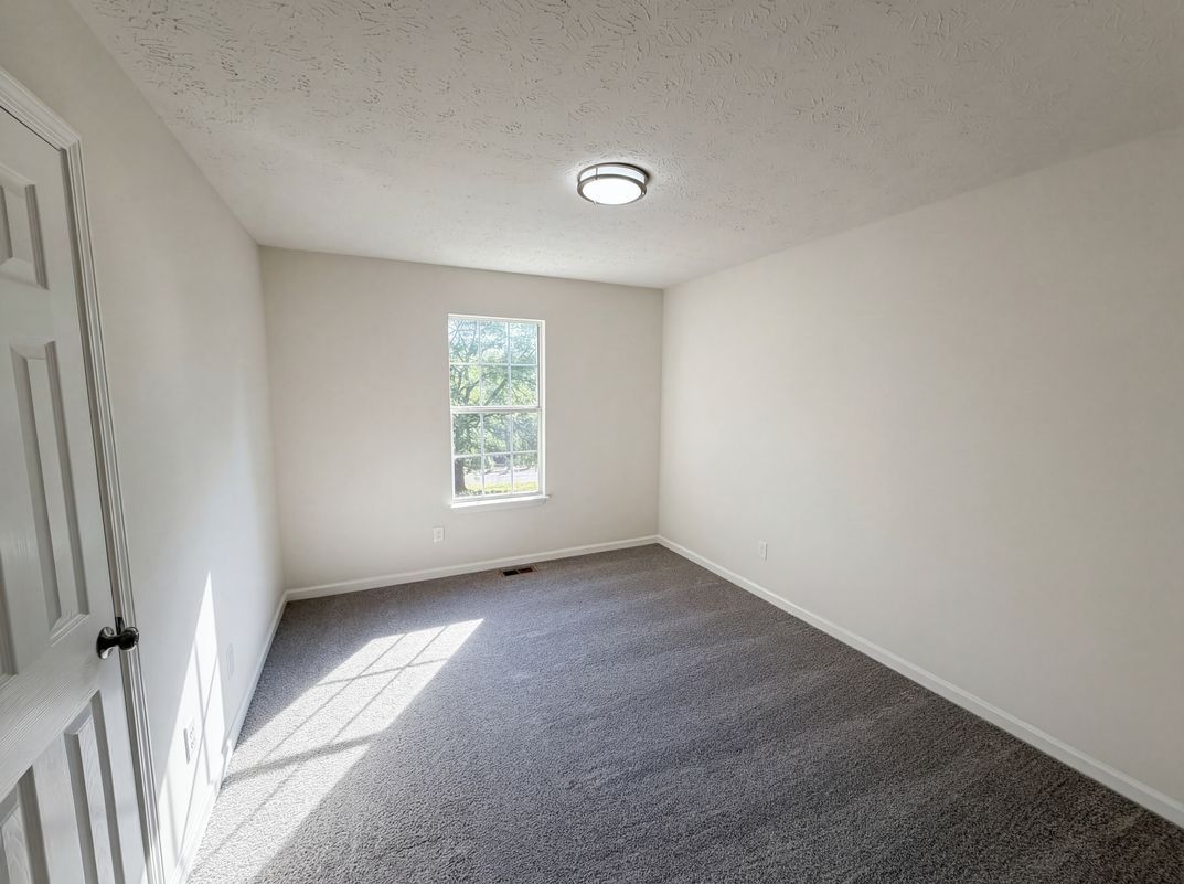 Photo 15 of 23 of 416 Busby Ln, Winder, GA
