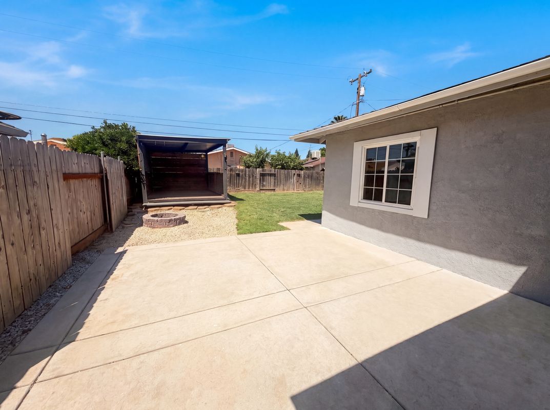Photo 19 of 22 of 1482 Knights Row, Yuba City, CA