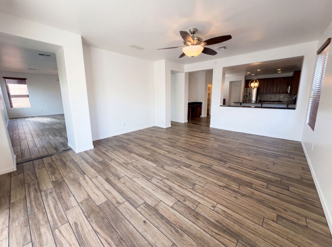 Photo 18 of 49 of 5509 W Rowel Rd, Phoenix, AZ