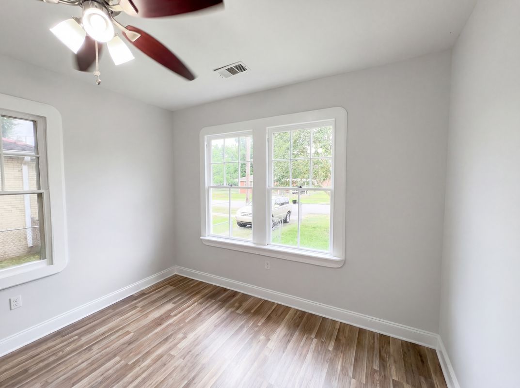 Photo 10 of 17 of 1454 Farragut St, New Orleans, LA