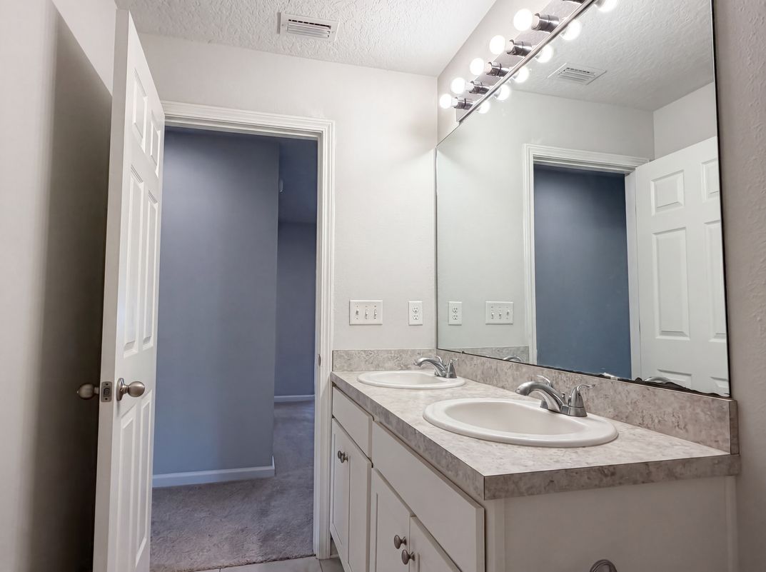 Photo 20 of 25 of 95443 Woodbridge Pkwy, Fernandina Beach, FL