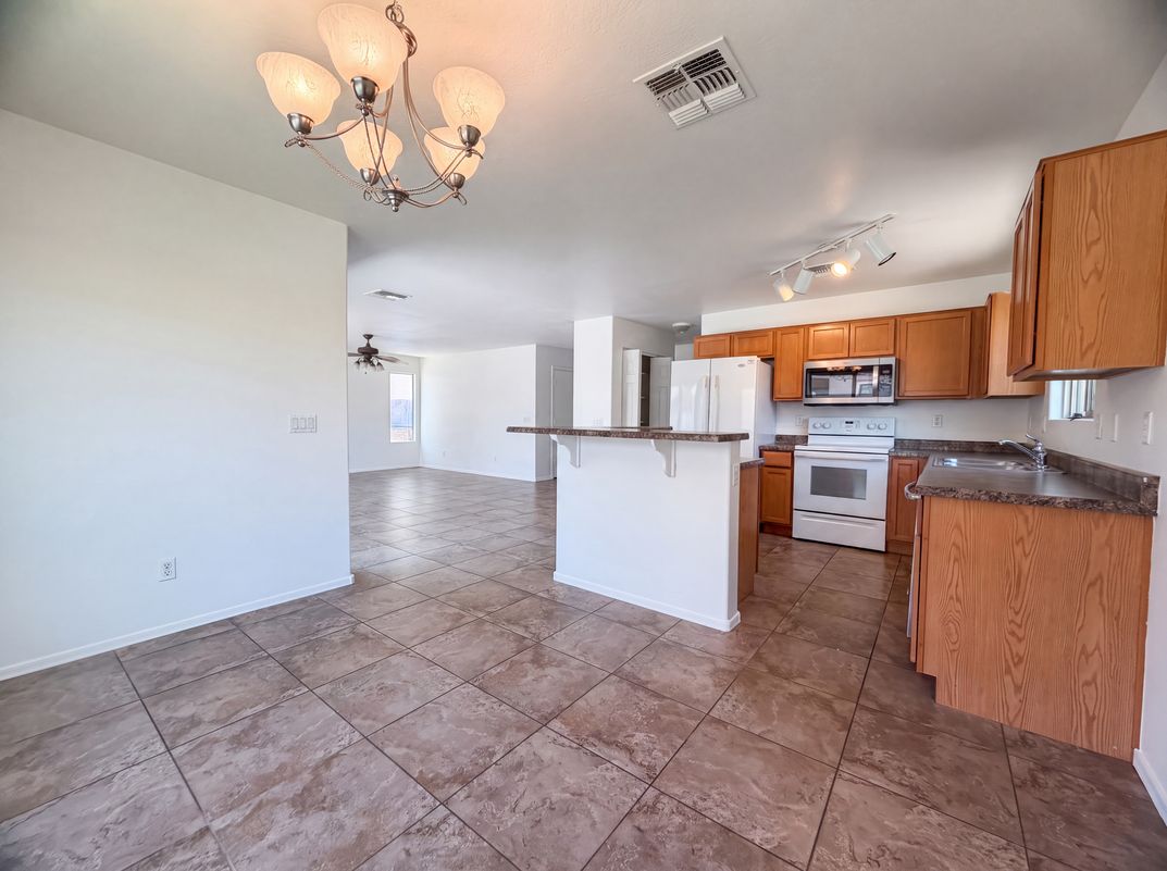 Photo 9 of 16 of 2232 E Cochise Ave, Apache Junction, AZ