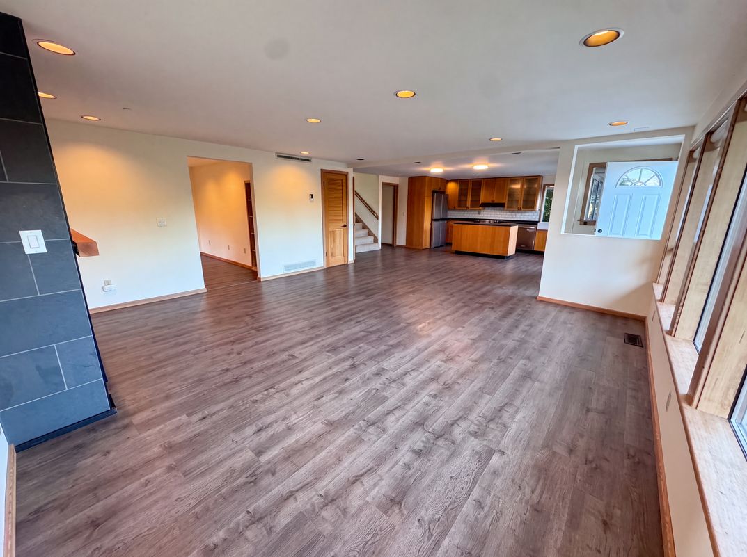 Photo 3 of 29 of 4510 SW 244th St, Vashon, WA