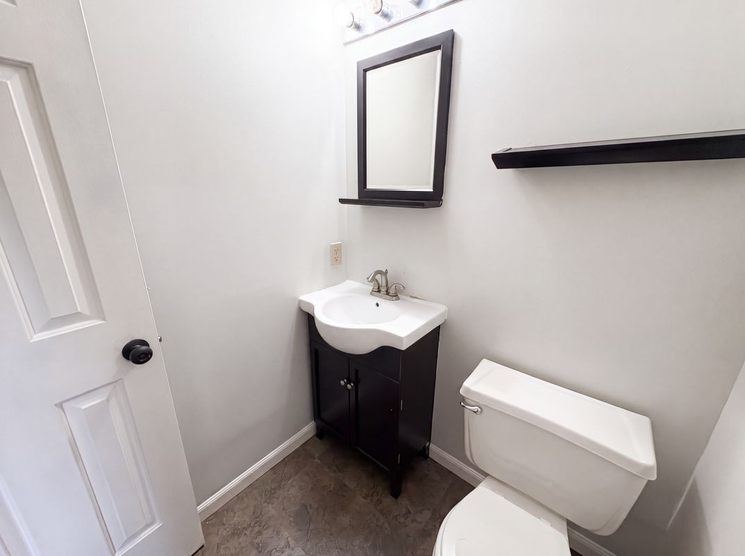 Photo 15 of 27 of 6401 Forest Grove Dr, Fredericksburg, VA