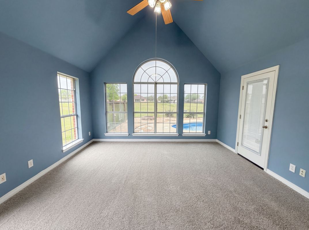 Photo 14 of 22 of 4014 Ovilla Rd, Waxahachie, TX