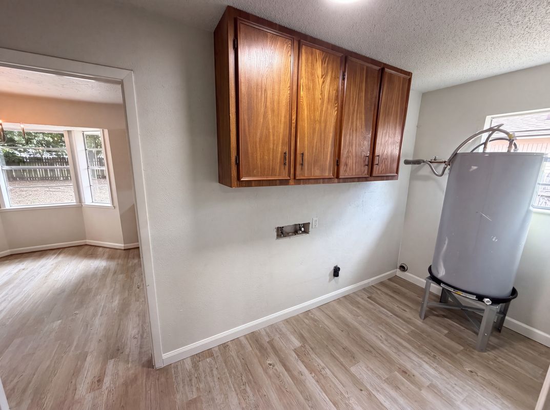 Photo 14 of 21 of 912 S 23rd St, Nederland, TX