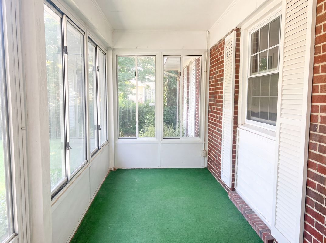 Photo 16 of 18 of 4307 Greenwood Dr, Portsmouth, VA